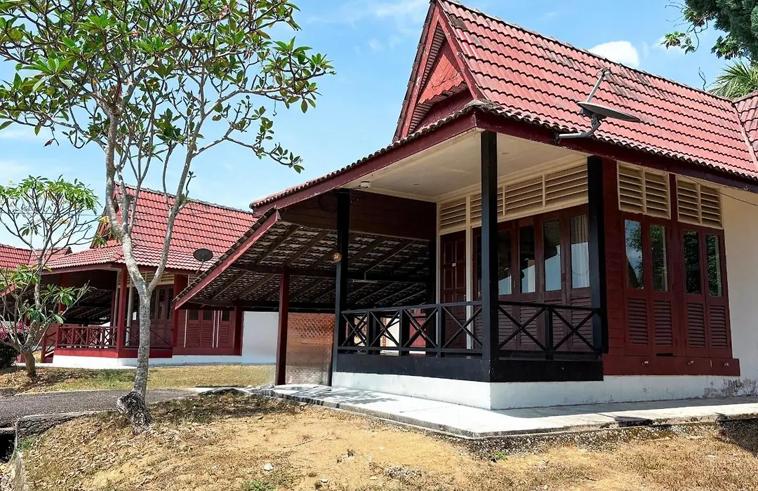 Lovita Tanjung Bidara Beach Resort-1